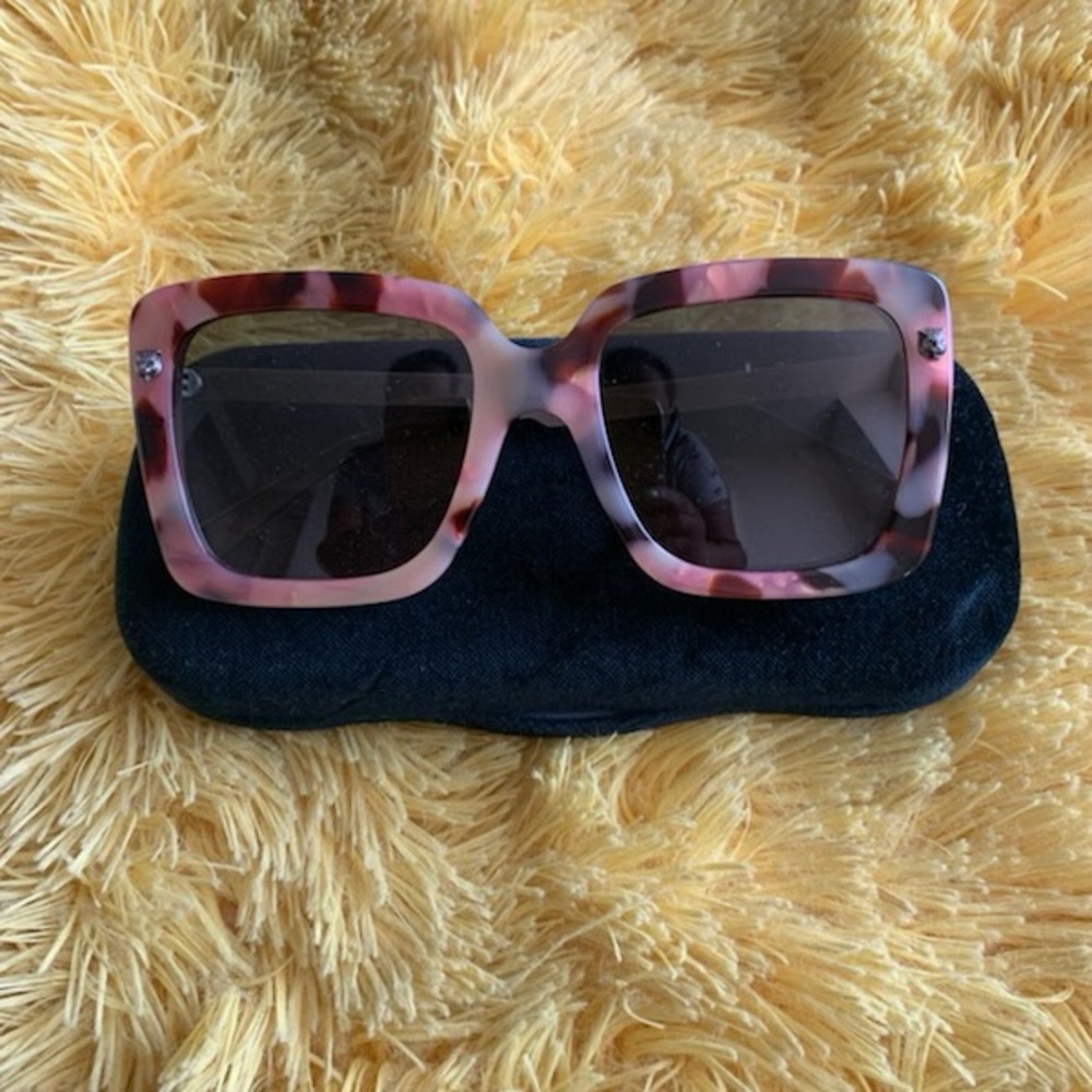 GUCCI Sunglasses!!
